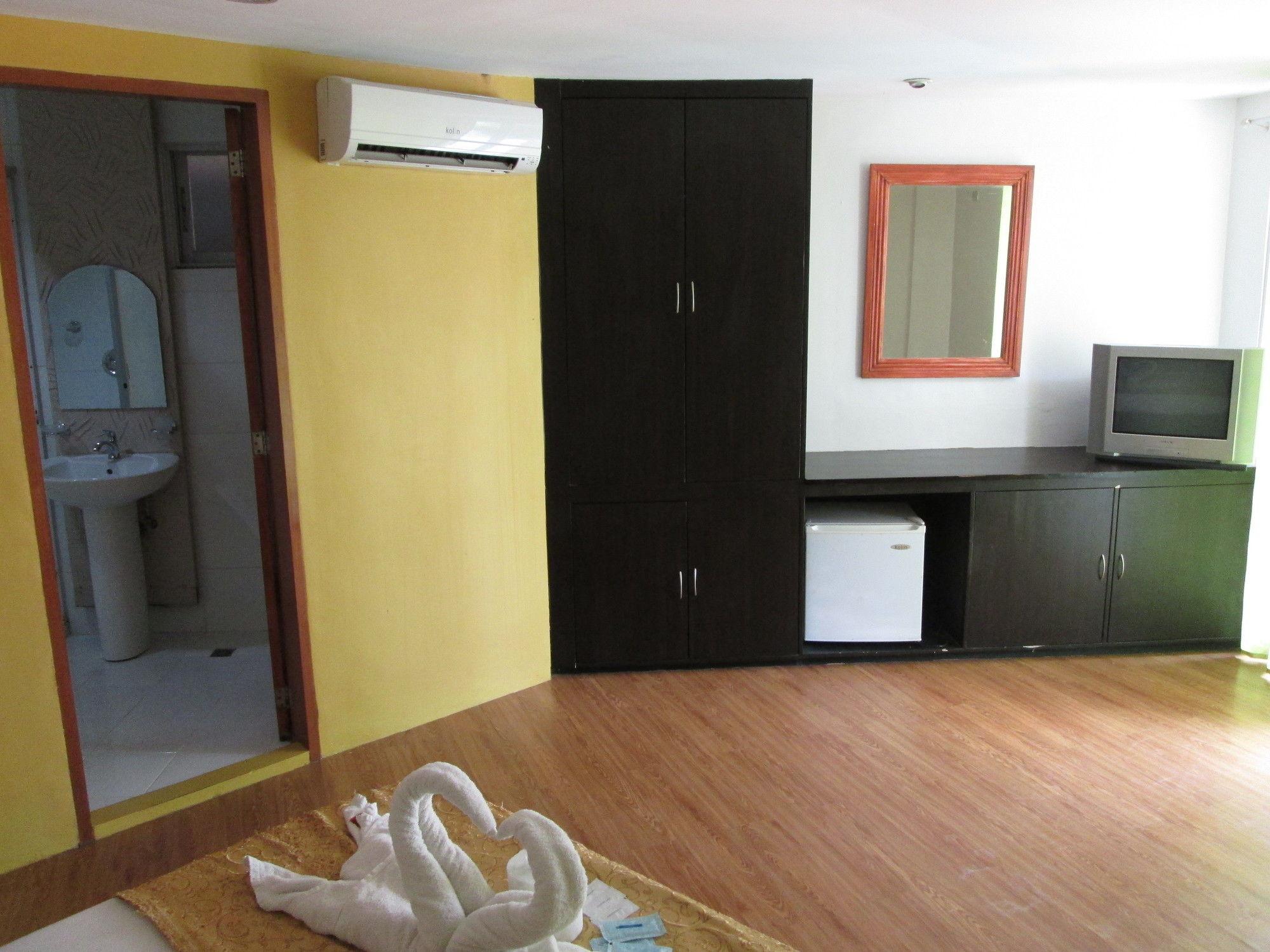 Quoalla Hotel Boracay Balabag  Ngoại thất bức ảnh